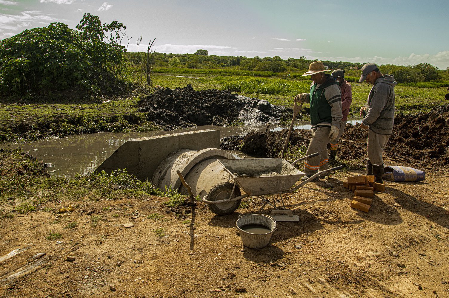 obra no pac rua coletora